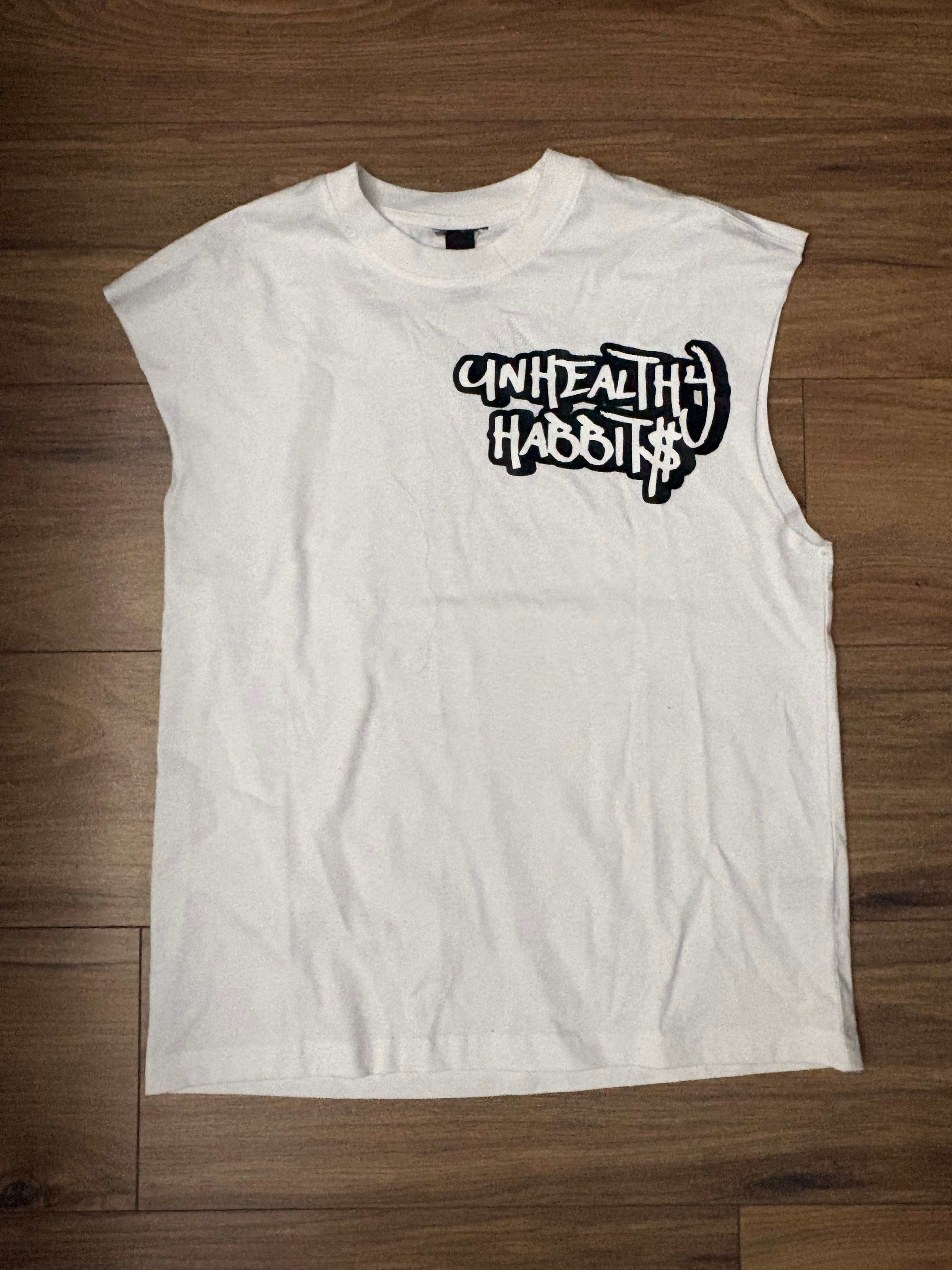 Sleeveless shirt